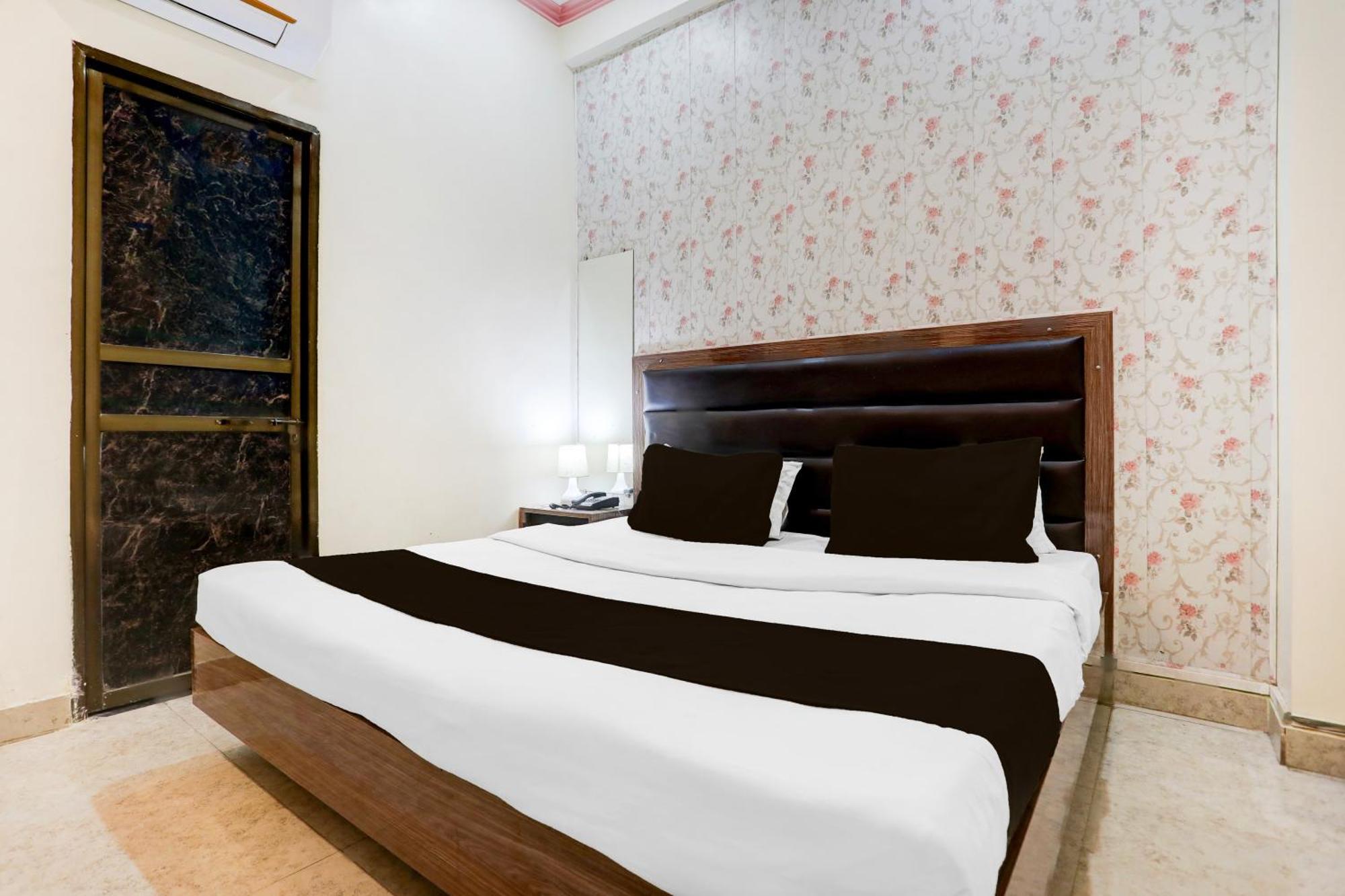 Super Hotel O Sankat Mochan Gandhi Nagar Kakarmatha Kültér fotó